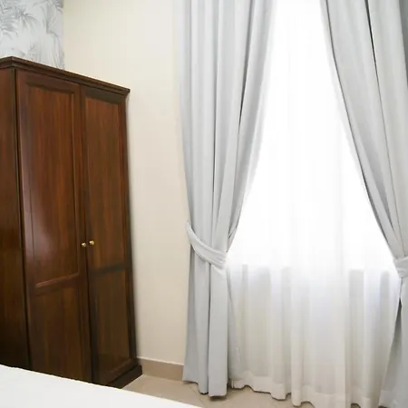 מלון Esposizione Boutique 3*