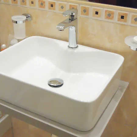 Esposizione Boutique 3*