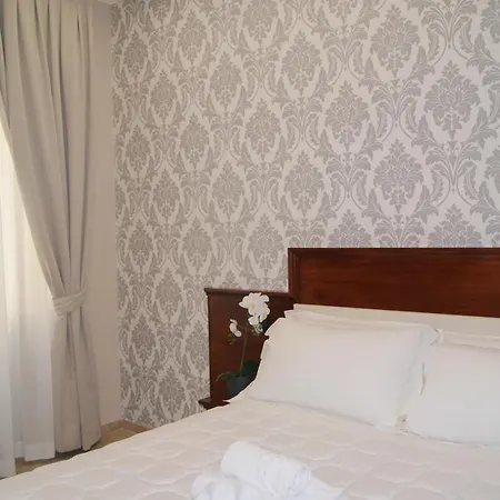 Esposizione Boutique 3*