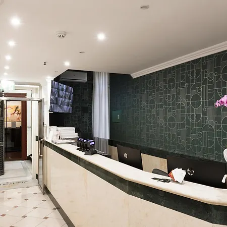 Esposizione Boutique Rome